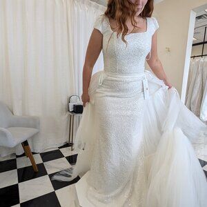NEW (NWT) - Custom Design Wedding Dress